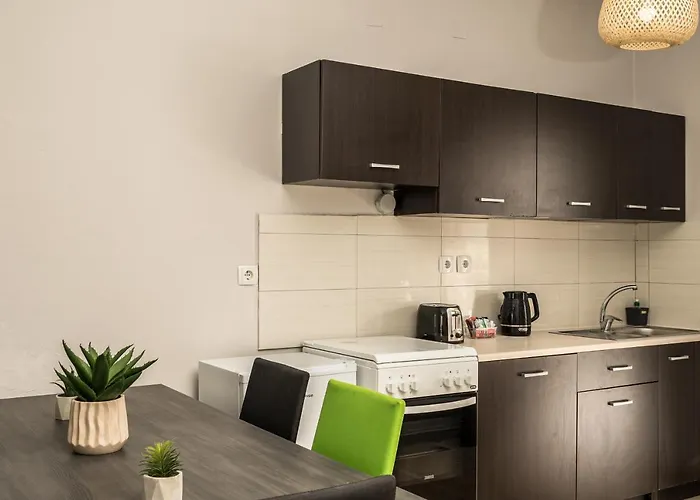 Barbara Ann Apartman *